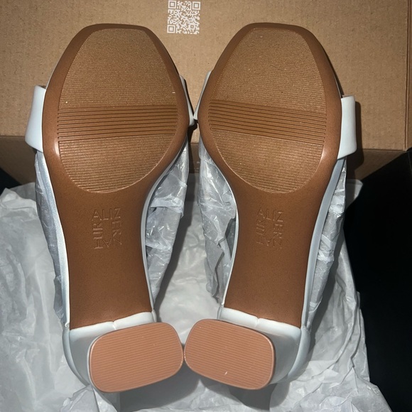 Paid $137. New in Box! Never Worn! White satin heels. - Picture 4 of 5